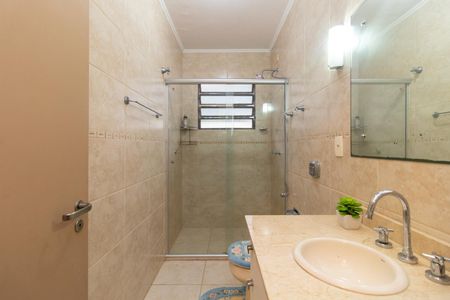 Casa para alugar com 250m², 4 quartos e 4 vagasBanheiro Social