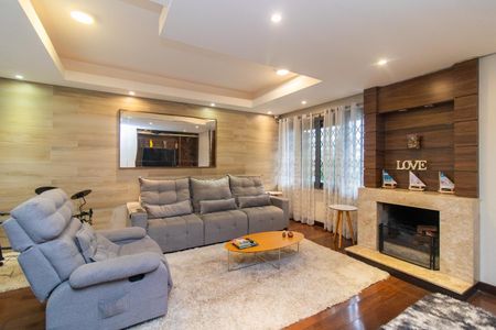 Casa para alugar com 250m², 4 quartos e 4 vagasSala