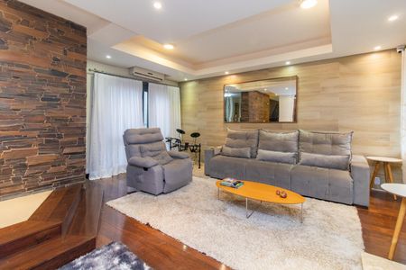 Casa para alugar com 250m², 4 quartos e 4 vagasSala