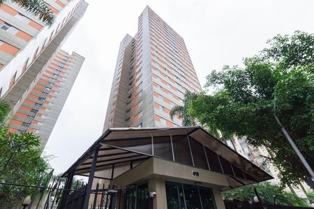 Apartamento para alugar com 87m², 2 quartos e 1 vaga Apartamento para alugar com 87m², 2 quartos e 1 vagaFachada