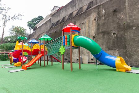 Apartamento para alugar com 87m², 2 quartos e 1 vaga Apartamento para alugar com 87m², 2 quartos e 1 vagaÁrea comum - Playground