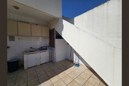 Casa à venda com 226m², 8 quartos e 2 vagasÁrea de Serviço