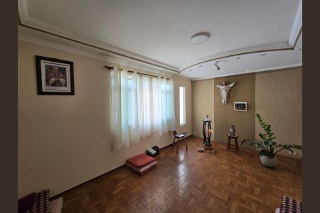 Casa à venda com 226m², 8 quartos e 2 vagasQuarto 03