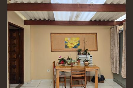 Casa à venda com 226m², 8 quartos e 2 vagasArea externa 