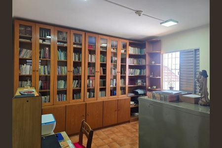 Casa à venda com 226m², 8 quartos e 2 vagasQuarto 06