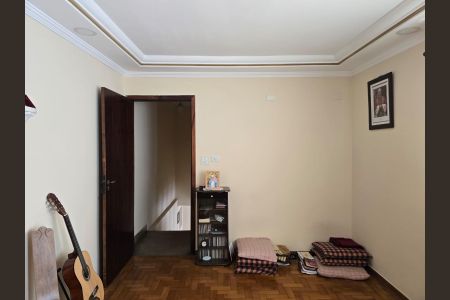 Casa à venda com 226m², 8 quartos e 2 vagasQuarto 03