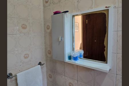 Casa à venda com 226m², 8 quartos e 2 vagasBanheiro Social 03