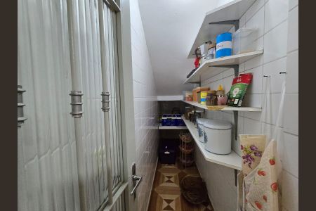 Casa à venda com 226m², 8 quartos e 2 vagasCozinha / Despensa 