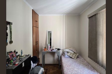 Casa à venda com 226m², 8 quartos e 2 vagasQuarto 04