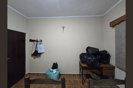 Casa à venda com 226m², 8 quartos e 2 vagasQuarto 01