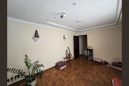 Casa à venda com 226m², 8 quartos e 2 vagasQuarto 03