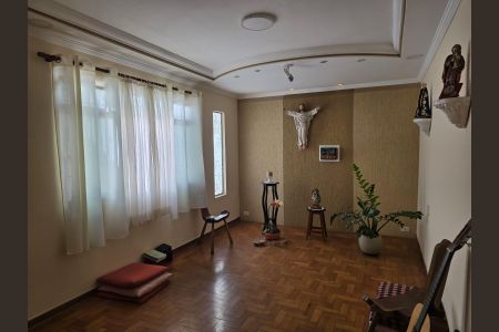 Casa à venda com 226m², 8 quartos e 2 vagasQuarto 03
