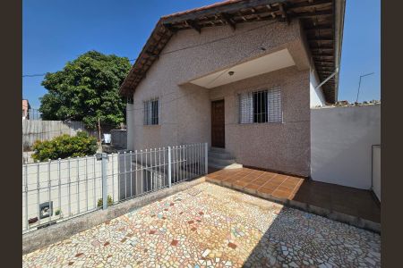 Casa à venda com 226m², 8 quartos e 2 vagasVaranda 02