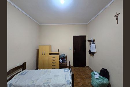 Casa à venda com 226m², 8 quartos e 2 vagasQuarto 01