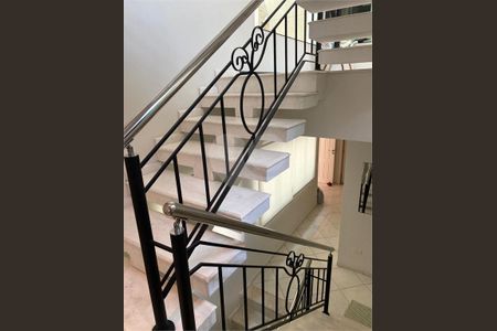 Casa à venda com 520m², 4 quartos e 6 vagas