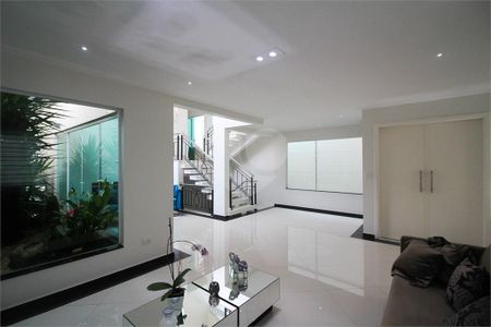 Casa à venda com 4 quartos, 520m² em Vila Albertina, São Paulo
