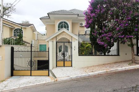 Casa à venda com 520m², 4 quartos e 6 vagas