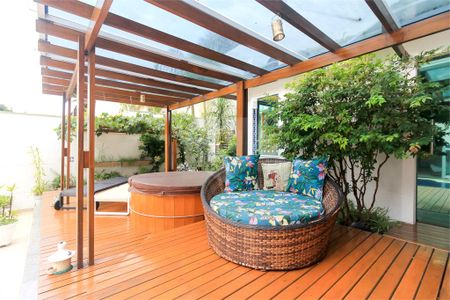 Casa à venda com 520m², 4 quartos e 6 vagas