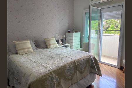 Casa à venda com 4 quartos, 520m² em Vila Albertina, São Paulo