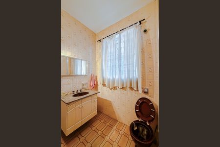 Banheiro de casa à venda com 3 quartos, 220m² em Vila Mariana, São Paulo