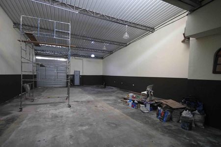 Casa para alugar com 250m², 3 quartos e 10 vagas