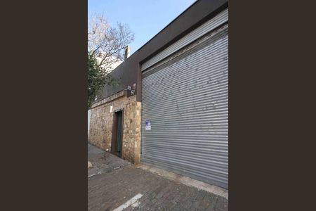 Casa para alugar com 250m², 3 quartos e 10 vagas