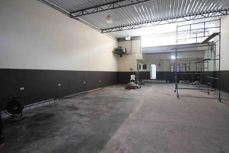 Casa para alugar com 250m², 3 quartos e 10 vagas