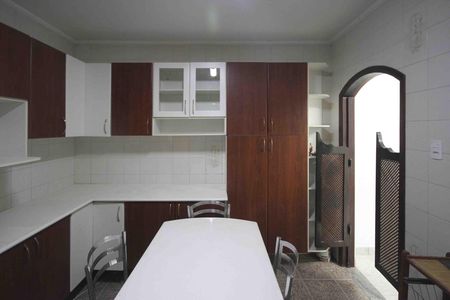 Casa para alugar com 250m², 3 quartos e 10 vagas