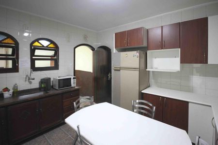 Casa para alugar com 250m², 3 quartos e 10 vagas