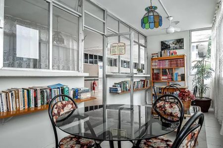 Área Comum - Espaço Leitura de kitnet/studio à venda com 1 quarto, 24m² em Laranjeiras, Rio de Janeiro