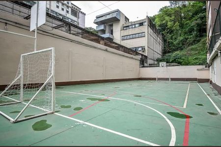 Área Comum - Quadra de kitnet/studio à venda com 1 quarto, 24m² em Laranjeiras, Rio de Janeiro