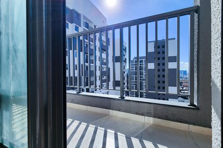 Studio para alugar com 31m², 1 quarto e sem vaga Studio para alugar com 31m², 1 quarto e sem vagaVaranda