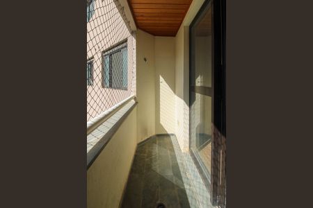 Varanda  de apartamento para alugar com 3 quartos, 80m² em Jardim Maria Rosa, Taboão da Serra