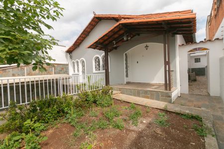 Casa para alugar com 180m², 3 quartos e 3 vagas