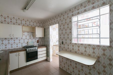 Casa para alugar com 180m², 3 quartos e 3 vagas
