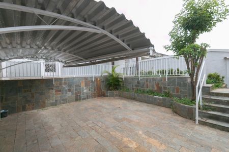 Casa para alugar com 180m², 3 quartos e 3 vagas