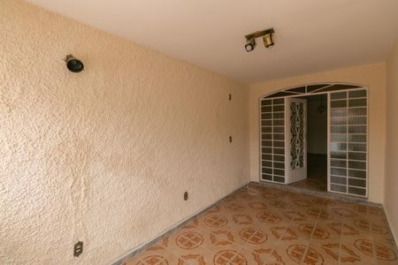 Casa para alugar com 180m², 3 quartos e 3 vagas