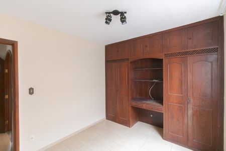 Casa para alugar com 180m², 3 quartos e 3 vagas