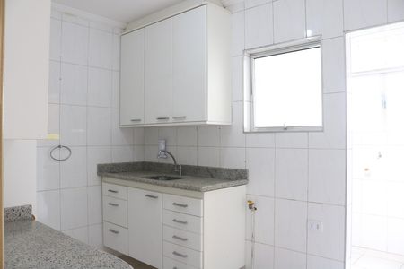 Apartamento para alugar com 93m², 3 quartos e sem vagaCozinha