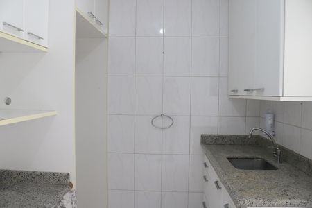 Apartamento para alugar com 93m², 3 quartos e sem vagaCozinha