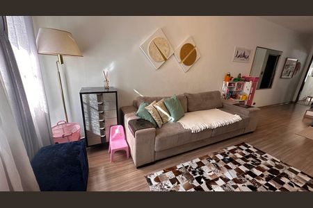 Casa à venda com 135m², 3 quartos e 2 vagas