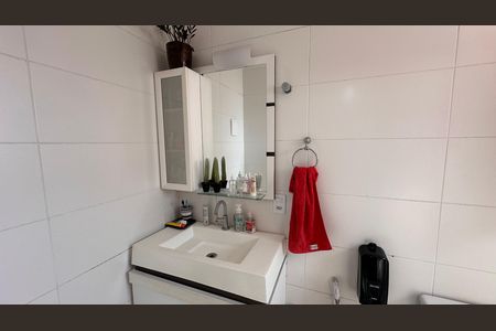 Casa à venda com 135m², 3 quartos e 2 vagas