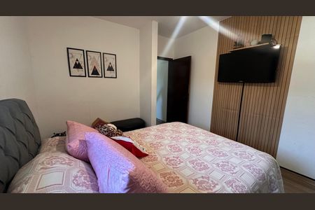 Casa à venda com 135m², 3 quartos e 2 vagas