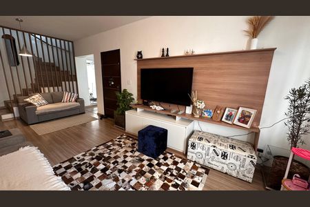 Casa à venda com 135m², 3 quartos e 2 vagas