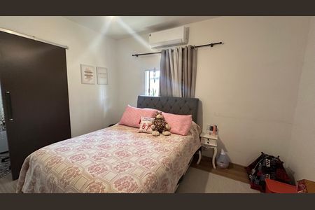 Casa à venda com 135m², 3 quartos e 2 vagas