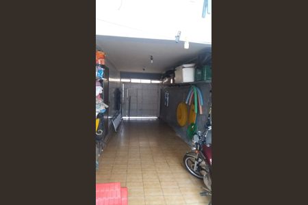 Casa à venda com 240m², 3 quartos e 2 vagas Casa à venda com 240m², 3 quartos e 2 vagasGaragem