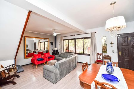 Sala de casa à venda com 3 quartos, 240m² em Parque Santa Fé, Porto Alegre