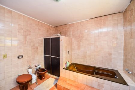 Casa à venda com 240m², 3 quartos e 2 vagas Casa à venda com 240m², 3 quartos e 2 vagasBanheiro da Suíte 2