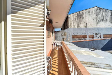 Sacada da Suíte 1 de casa à venda com 3 quartos, 240m² em Parque Santa Fé, Porto Alegre