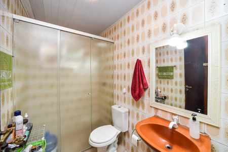 Casa à venda com 240m², 3 quartos e 2 vagas Casa à venda com 240m², 3 quartos e 2 vagasBanheiro Social